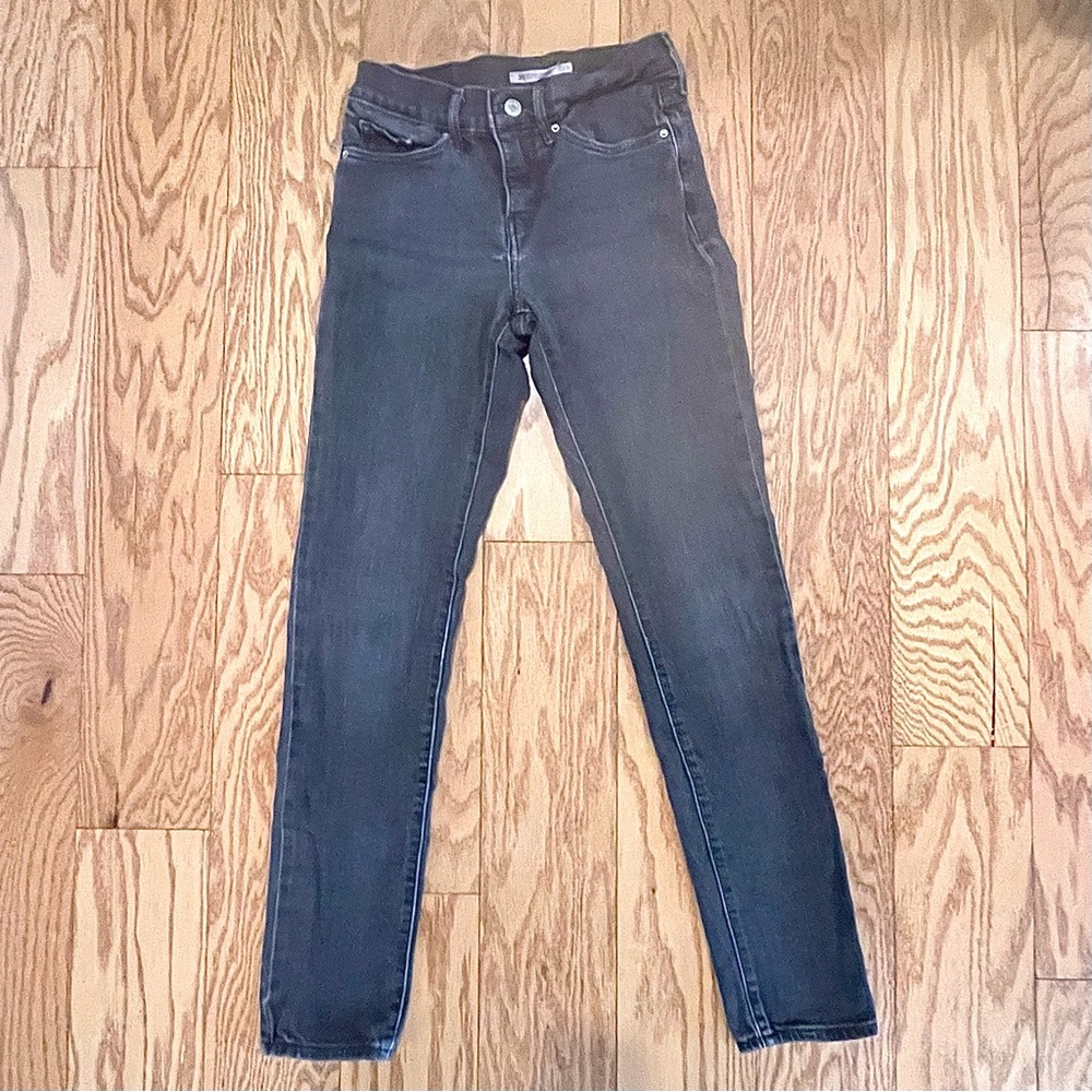 2 for $20 ⭐️ Levi’s Classic Black Skinny Jeans for Women
